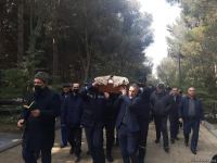 На I Аллее почетного захоронения в Баку проходит церемония прощания с народным артистом Азербайджана Алибабой Мамедовым (ФОТО)