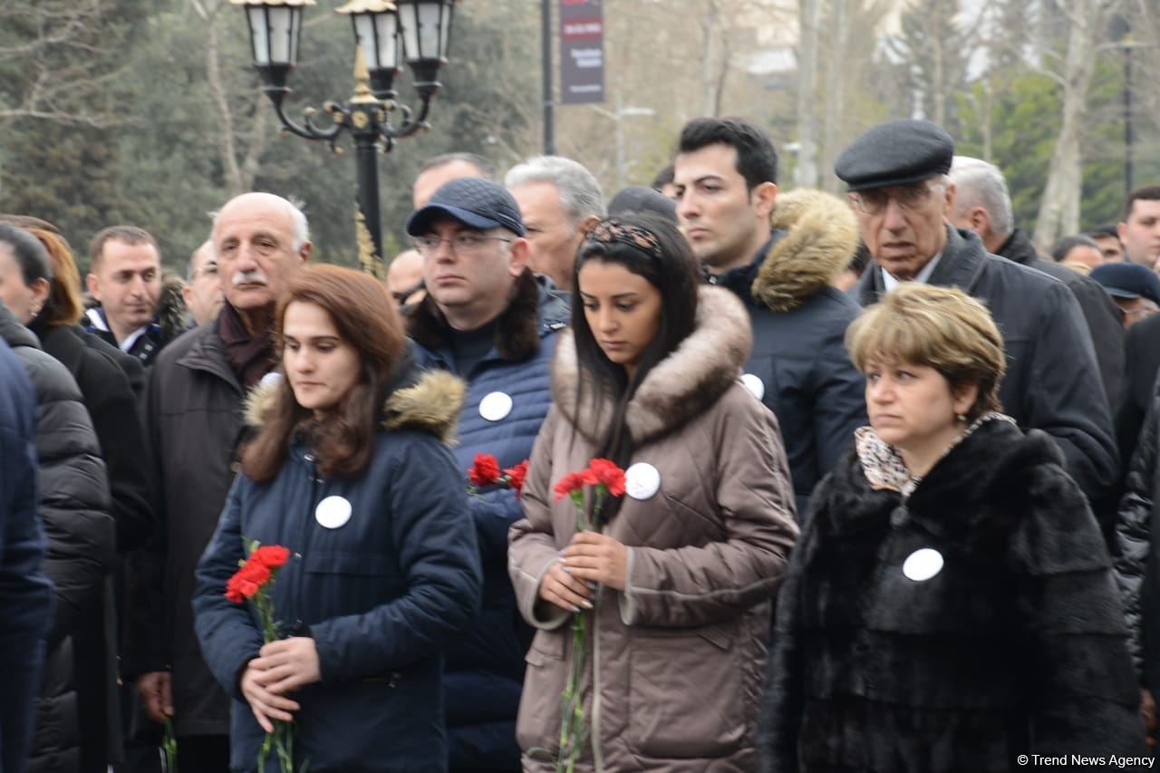Азербайджанский народ чтит память жертв Ходжалинского геноцида (ФОТО/ВИДЕО)