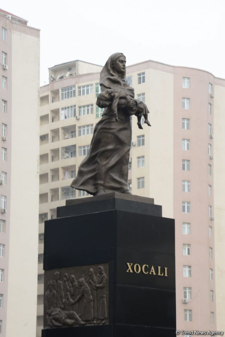Азербайджанский народ чтит память жертв Ходжалинского геноцида (ФОТО/ВИДЕО)