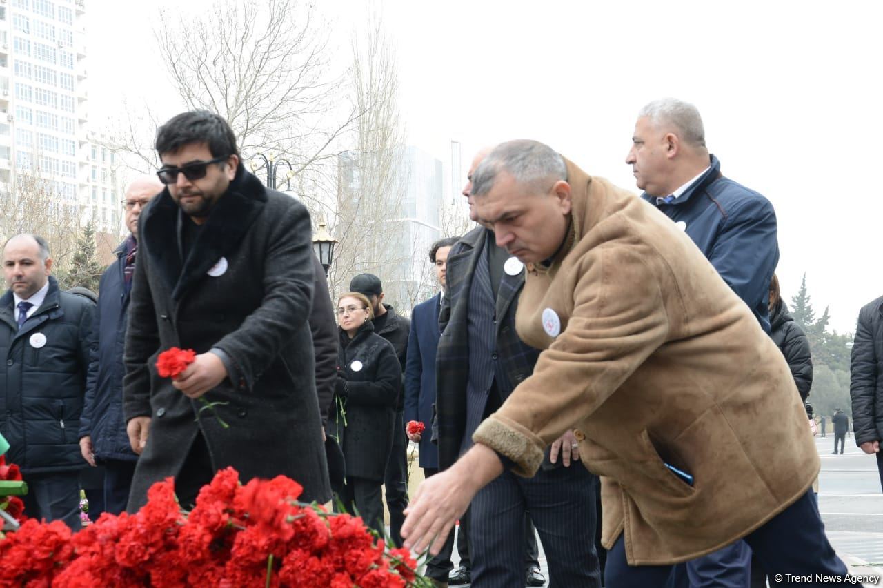 Азербайджанский народ чтит память жертв Ходжалинского геноцида (ФОТО/ВИДЕО)