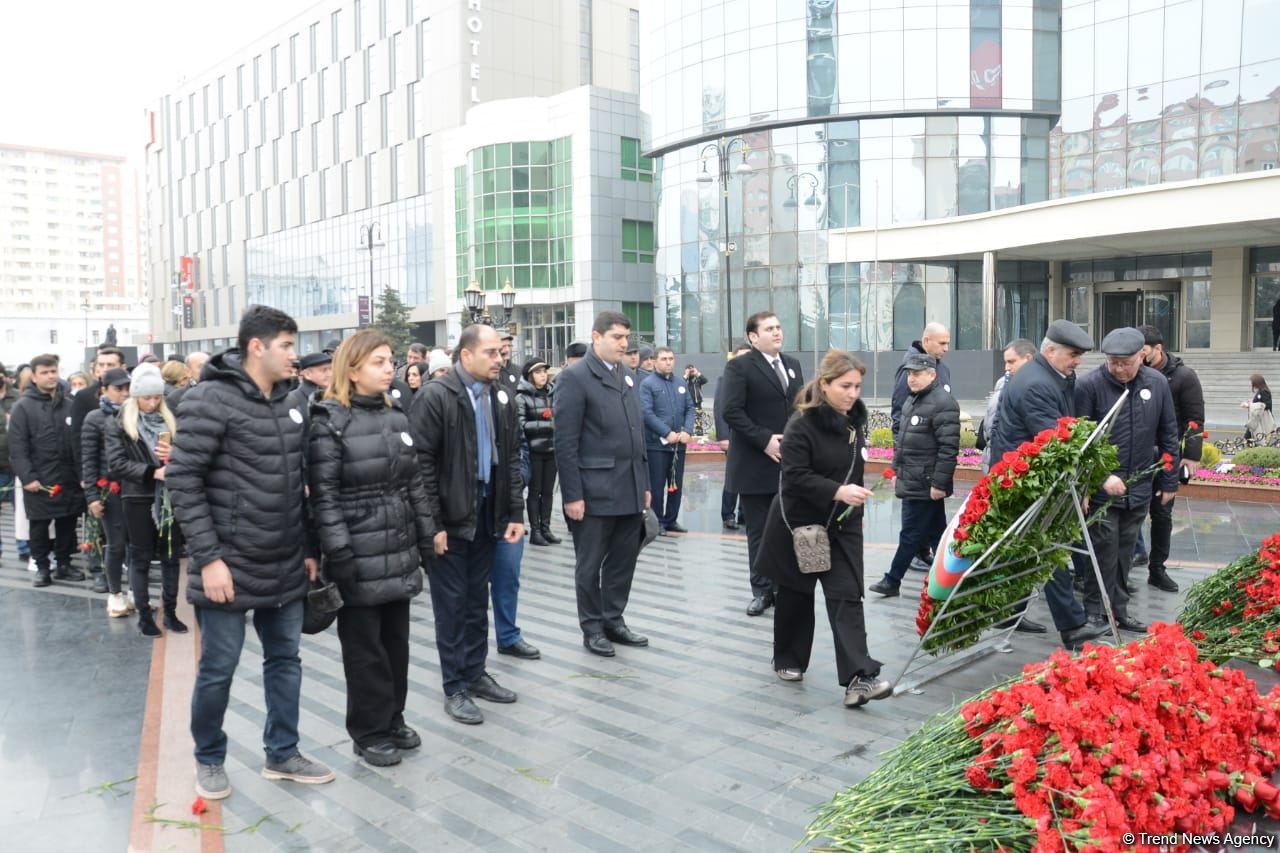 Азербайджанский народ чтит память жертв Ходжалинского геноцида (ФОТО/ВИДЕО)