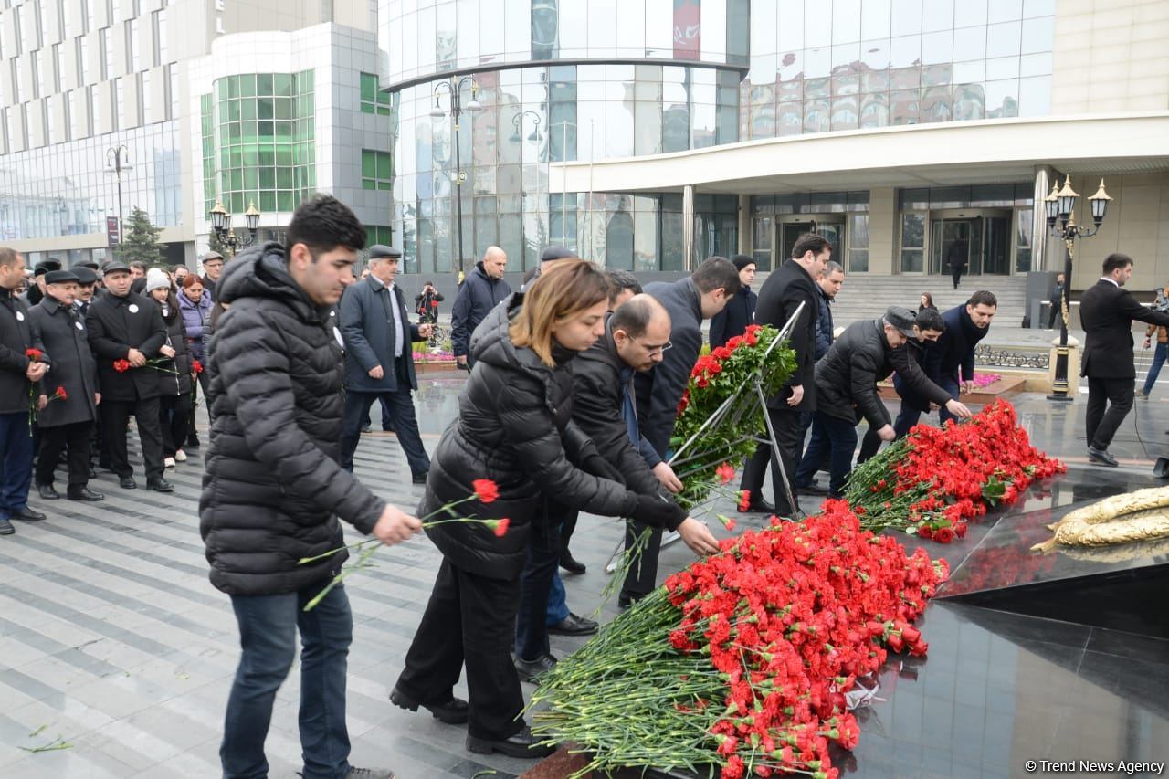 Азербайджанский народ чтит память жертв Ходжалинского геноцида (ФОТО/ВИДЕО)