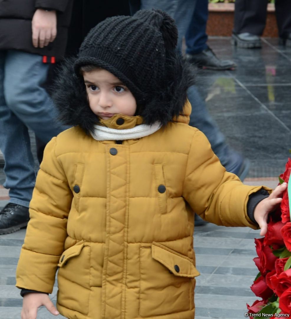 Азербайджанский народ чтит память жертв Ходжалинского геноцида (ФОТО/ВИДЕО)