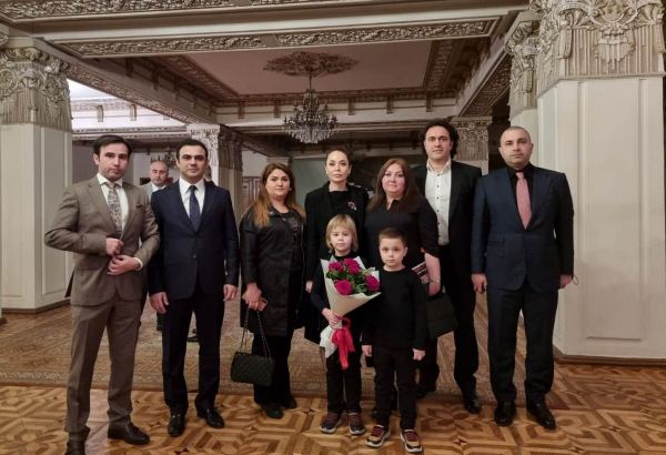 Люди стояли в слезах... Украинцы представили в Баку премьеру "Дети, которые не выросли"  (ВИДЕО, ФОТО)