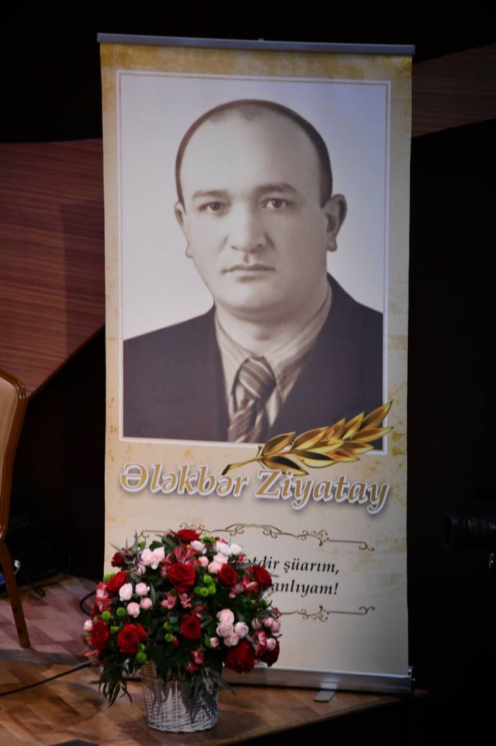 Двуглавый орел в Баку, или Пожар в Берлине (ФОТО)