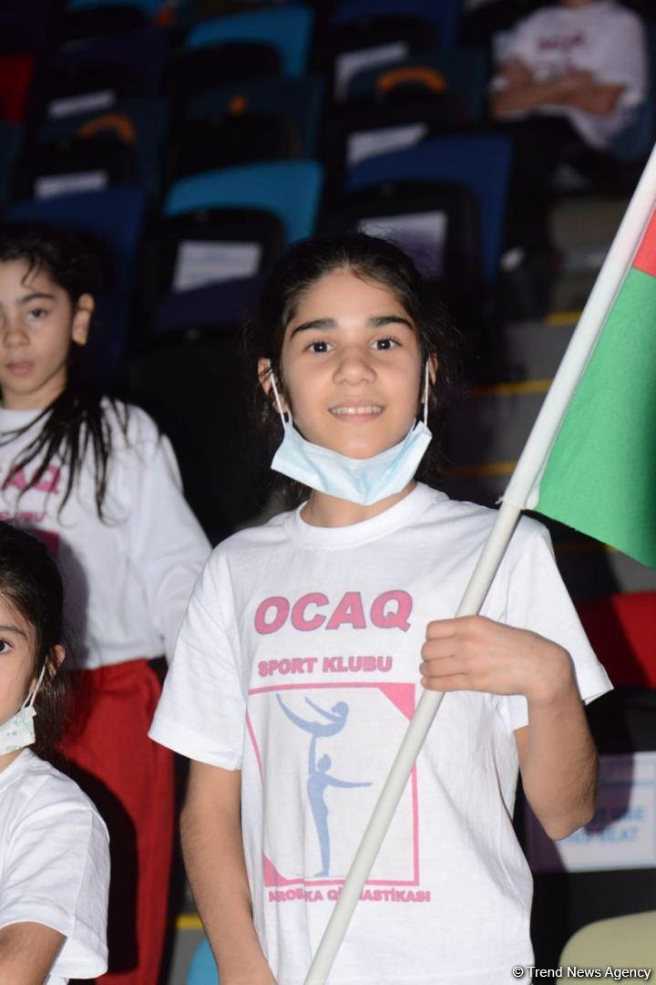 Excellent athletic training, beauty of elements - best moments of first day of 12th FIG Acrobatic Gymnastics World Age Group Competitions in Baku (PHOTO)