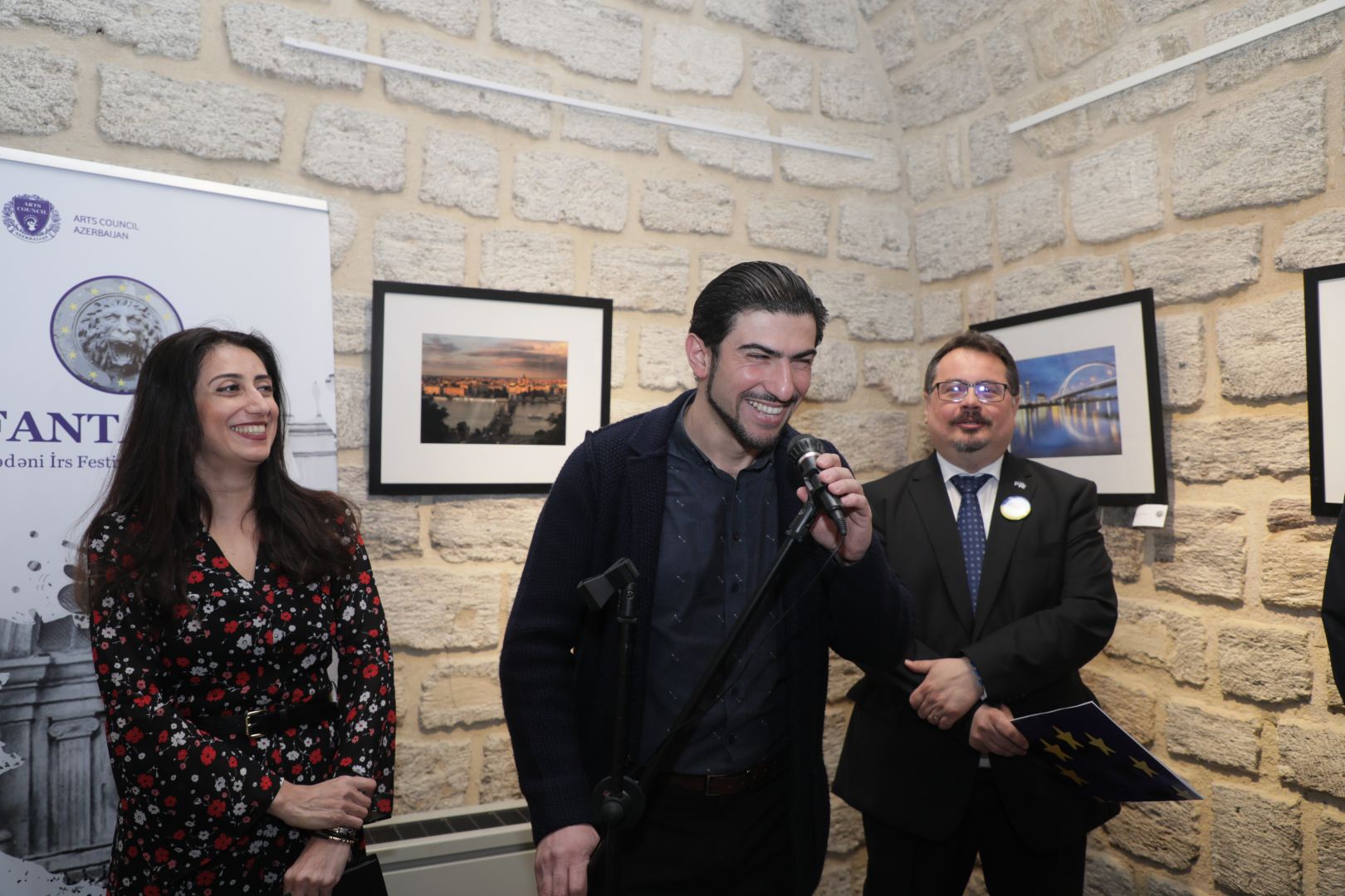 В Ичери шехер открылась экспозиция Bridges of Europe - по Худаферинскому мосту  в Европу (ФОТО)