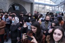 В Бакинском метро прошел красочный флешмоб, посвященный Дню национального театра (ВИДЕО,ФОТО)