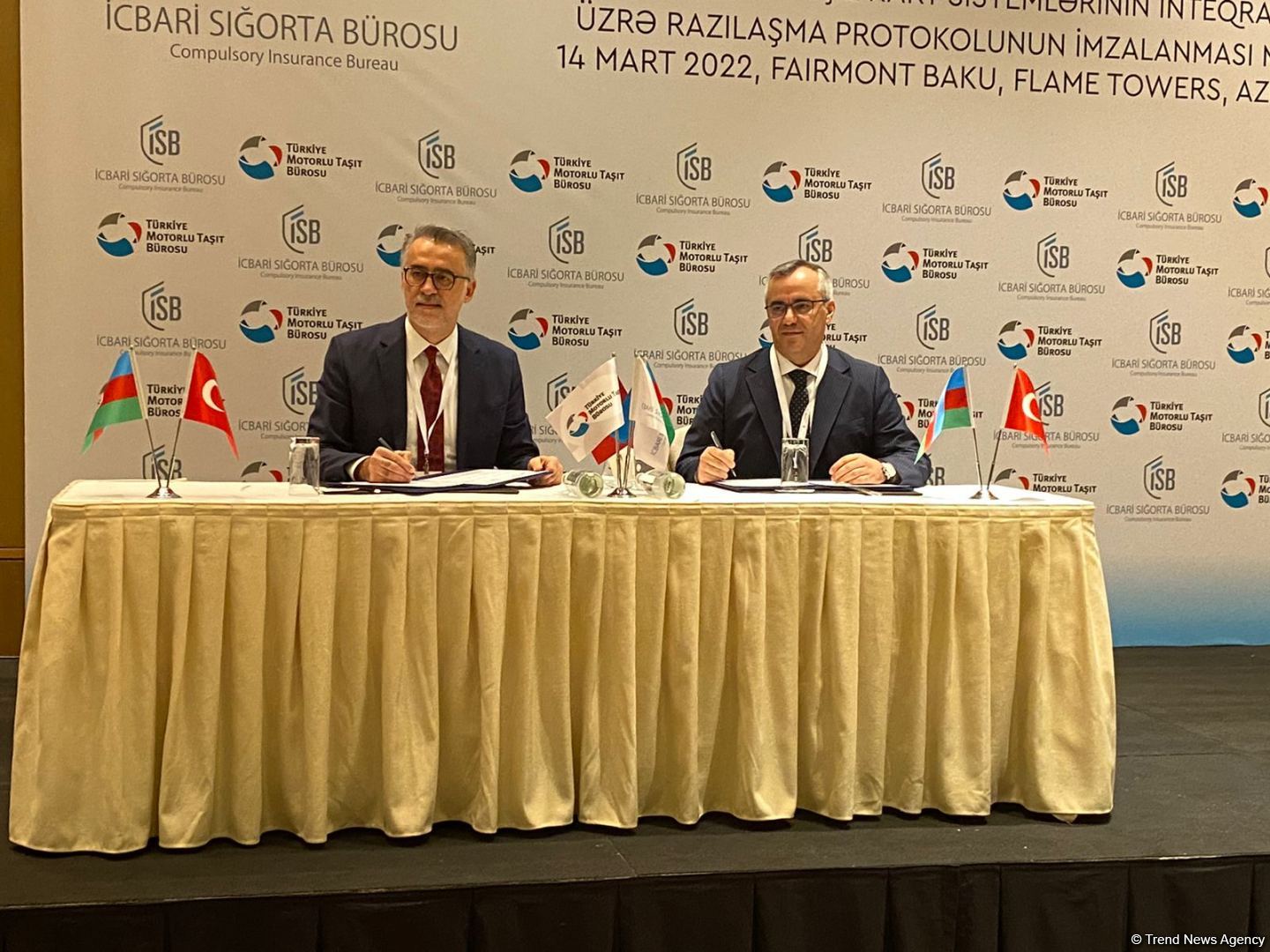 Azerbaijan, Turkey sign protocol on integration of Green Card systems (PHOTO)