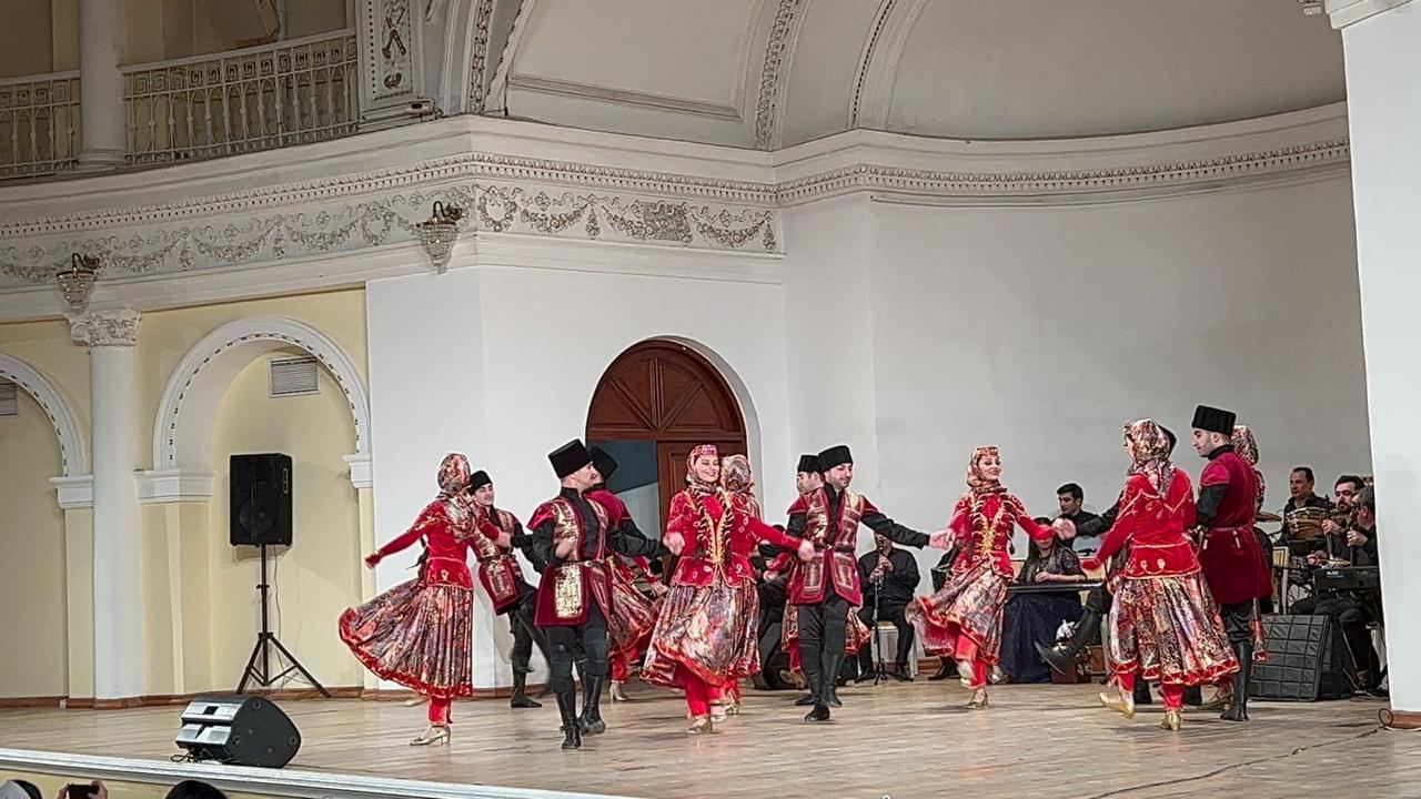 Народные танцы и песни – Новруз в бакинской Филармонии (ФОТО/ВИДЕО)