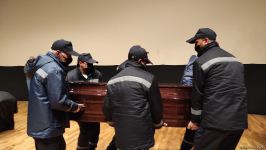 В Баку проходит церемония прощания с видным кинодраматургом Рустамом Ибрагимбековым (ФОТО/ВИДЕО)