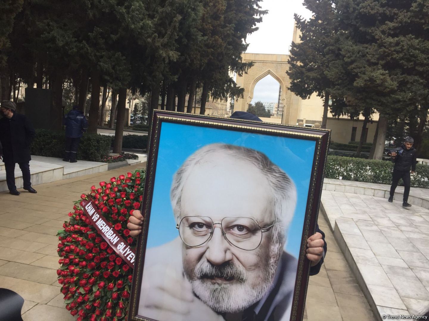 Рустам Ибрагимбеков похоронен на I Аллее почетного захоронения в Баку (ФОТО)