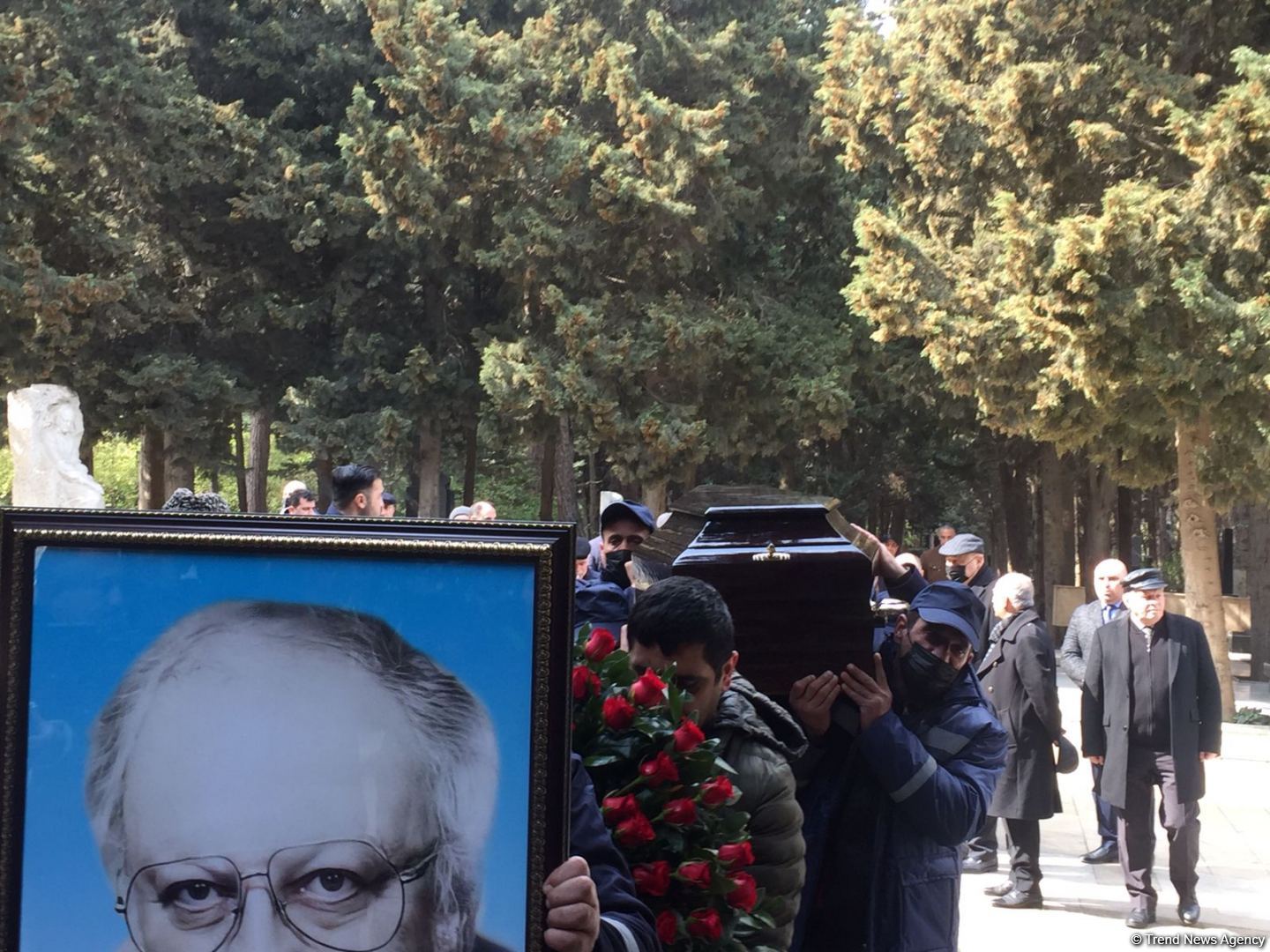 Рустам Ибрагимбеков похоронен на I Аллее почетного захоронения в Баку (ФОТО)
