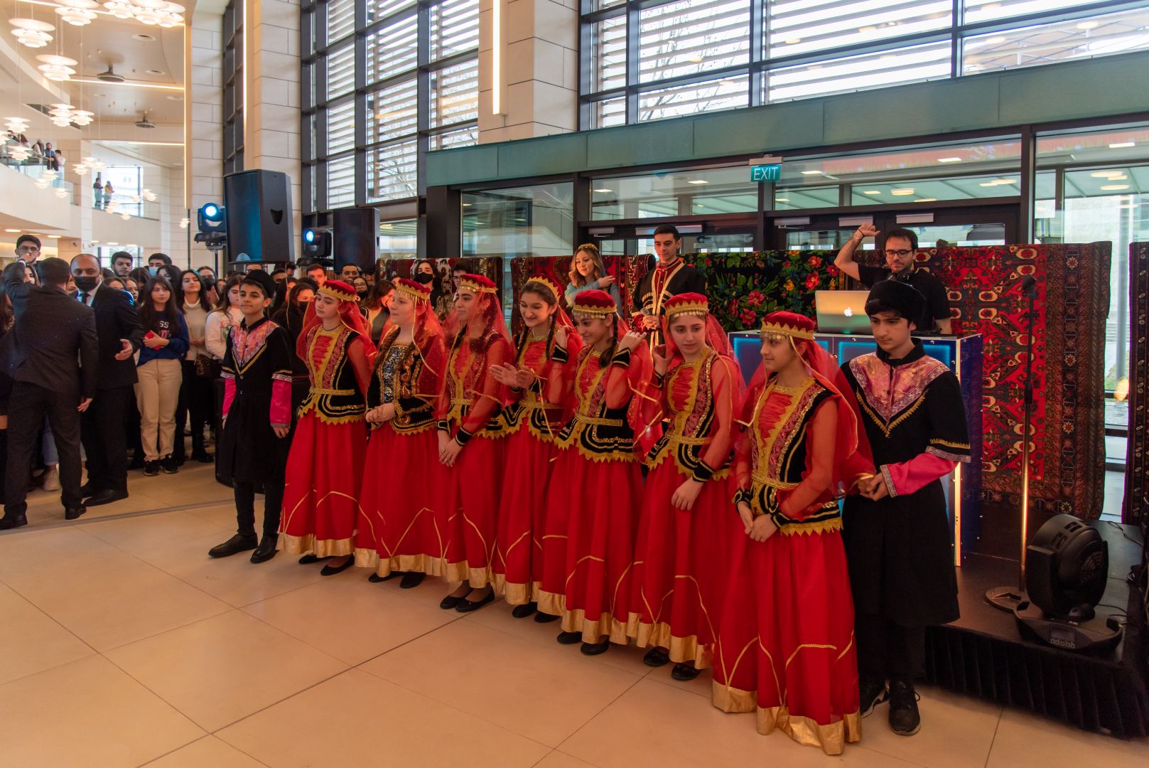 В Университете ADA прошел Весенний молодежный фестиваль (ФОТО)