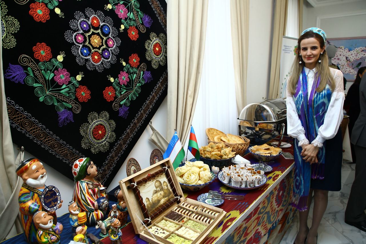Главы дипломатических миссий отметили в Баку праздник Новруз (ФОТО)