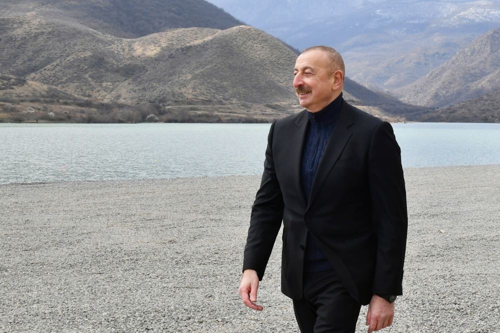 Президент Ильхам Алиев заложил фундамент туристического комплекса в Суговушане (ФОТО/ВИДЕО)