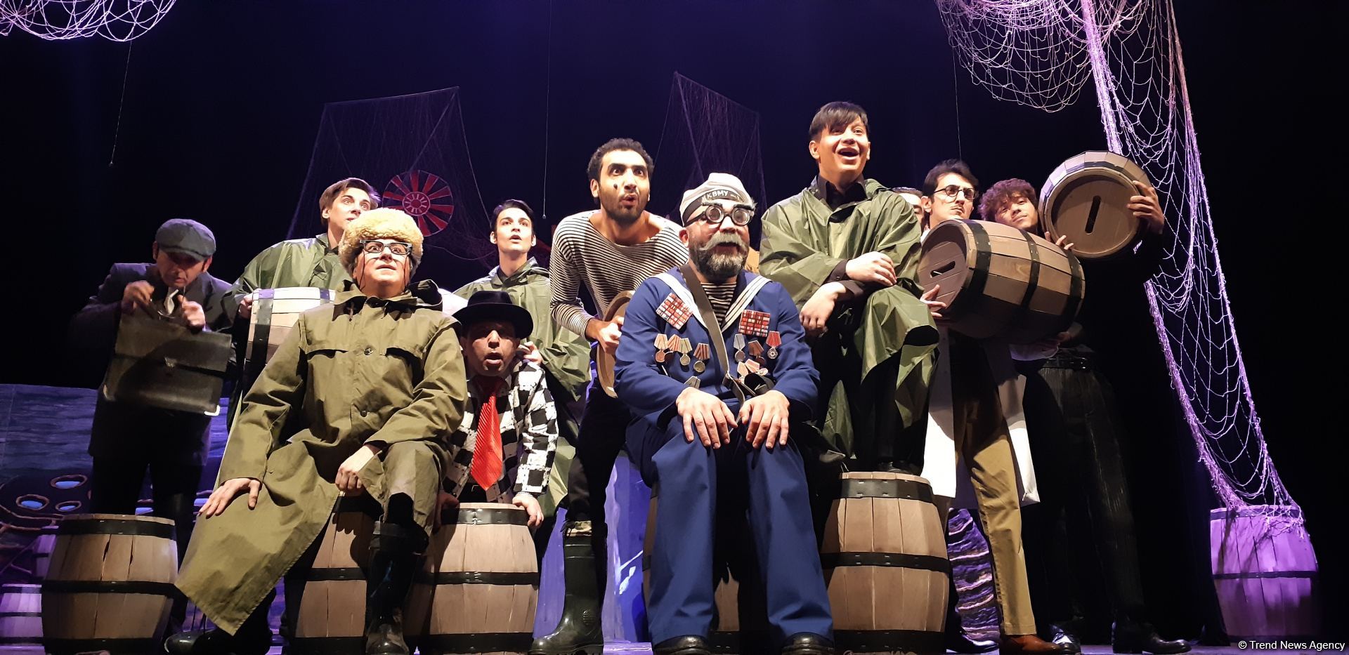 Премьера в Баку! Ветер перемен в рыбацком поселке, или Зачем приходила женщина в черном (ФОТО)