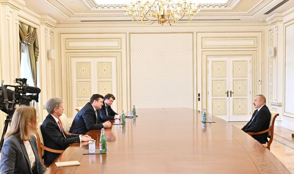 President Ilham Aliyev receives Minister for Armed Forces of UK