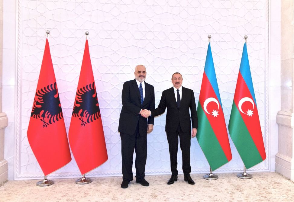 President Ilham Aliyev, Prime Minister of Albania hold one-on-one meeting (PHOTO)
