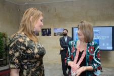 В Бакинском доме фотографии открылась выставка "Таджикистан – страна горных вершин и золотых озер" (ФОТО)