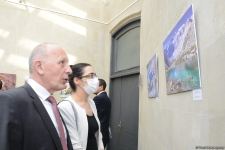 В Бакинском доме фотографии открылась выставка "Таджикистан – страна горных вершин и золотых озер" (ФОТО)