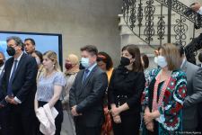 В Бакинском доме фотографии открылась выставка "Таджикистан – страна горных вершин и золотых озер" (ФОТО)