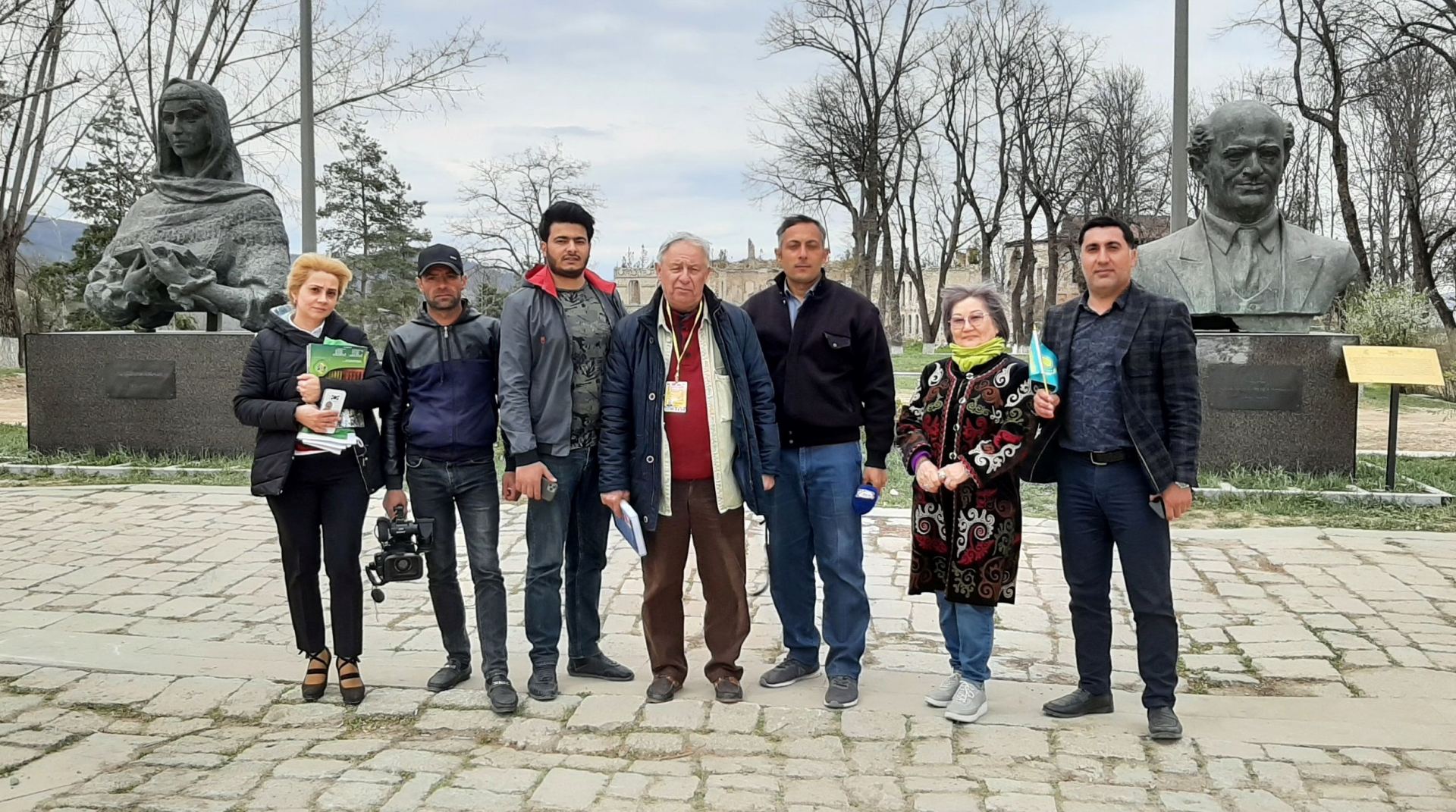 Известная писательница Насиха Кенжина в Азербайджане: Пламенный салам из Казахстана освобожденной Шуше (ФОТО)