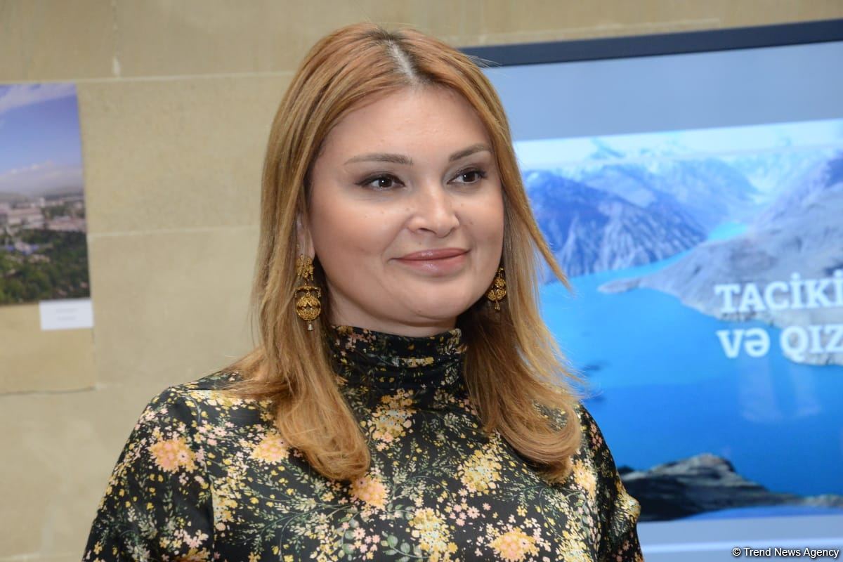 В Бакинском доме фотографии открылась выставка "Таджикистан – страна горных вершин и золотых озер" (ФОТО)