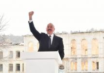Президент Ильхам Алиев выступил с речью на V Съезде азербайджанцев мира в Шуше (ФОТО/ВИДЕО)