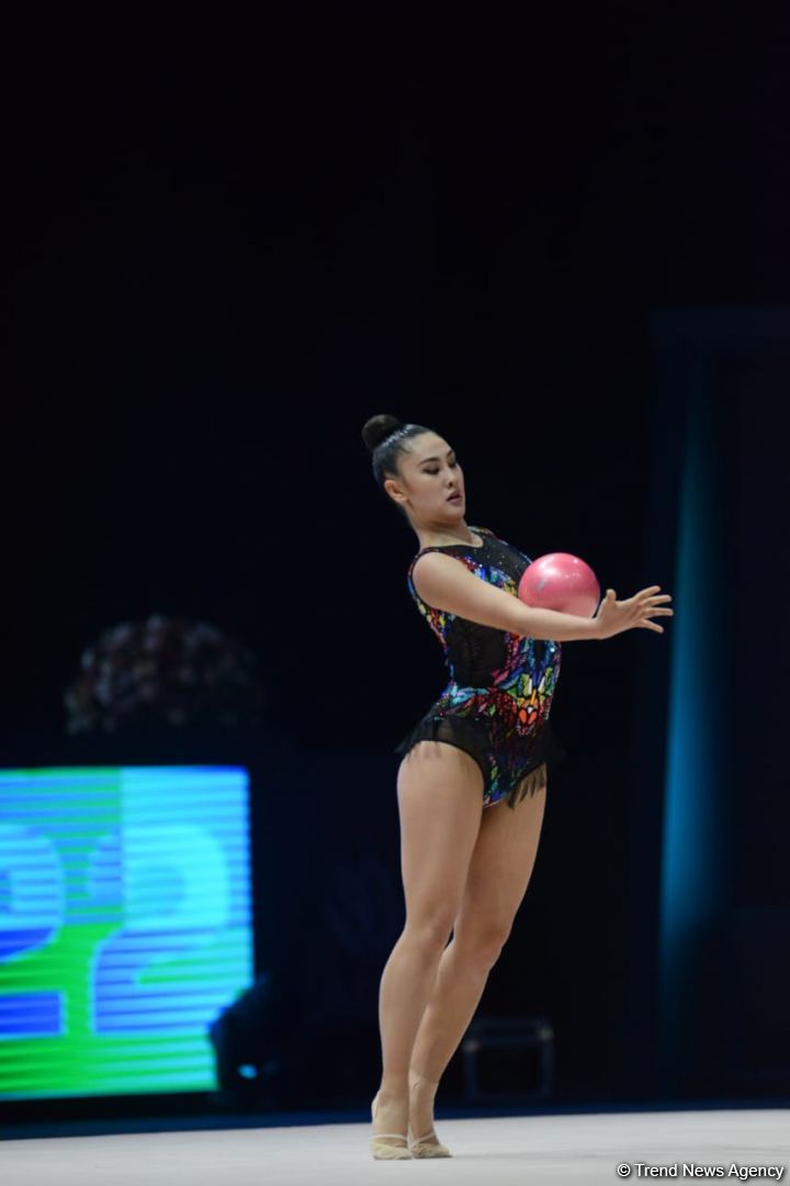 FIG Rhythmic Gymnastics World Cup competitions continue in Baku (PHOTO)