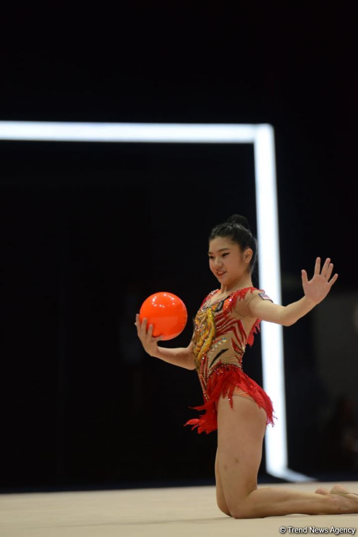 FIG Rhythmic Gymnastics World Cup competitions continue in Baku (PHOTO)