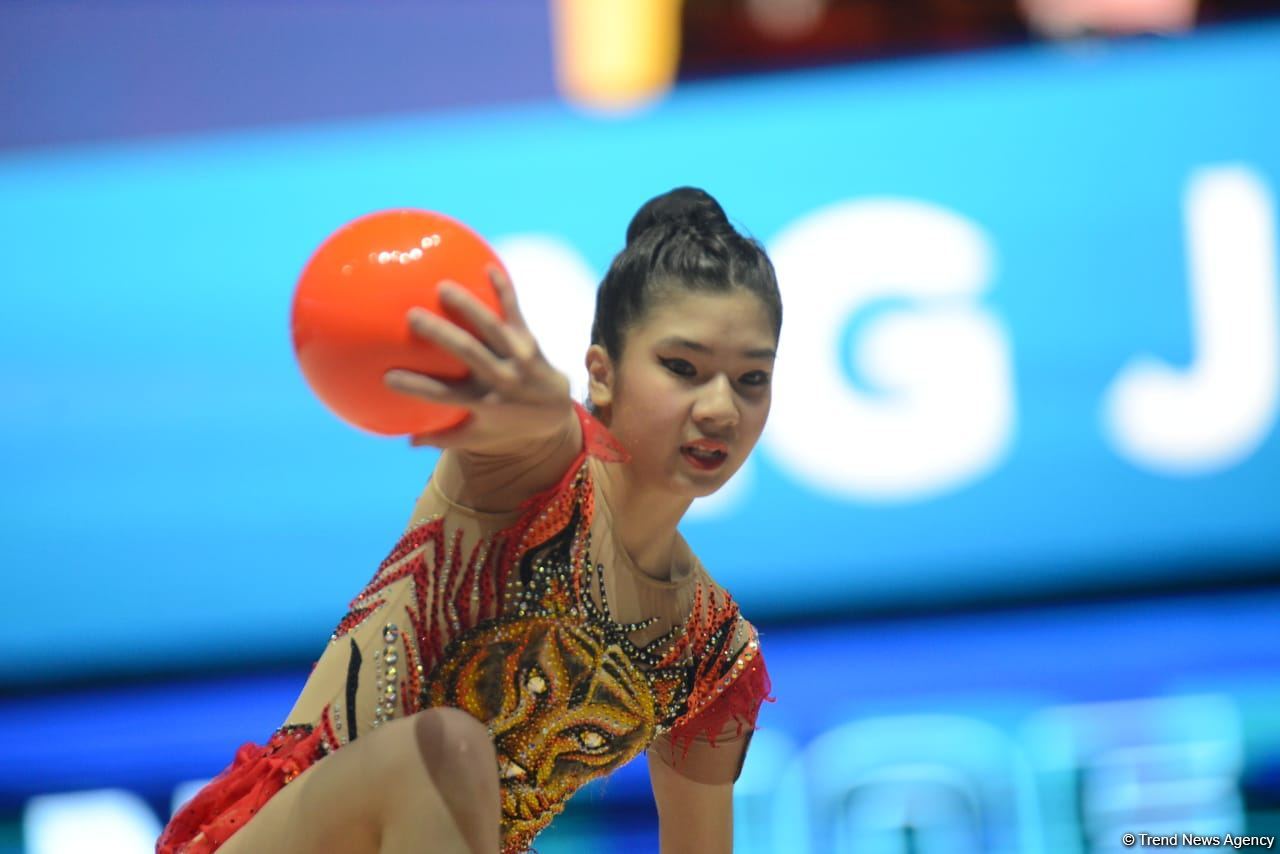 FIG Rhythmic Gymnastics World Cup competitions continue in Baku (PHOTO)