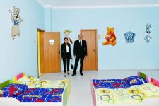 Президент Ильхам Алиев и Первая леди Мехрибан Алиева приняли участие в открытии нового жилого комплекса для семей шехидов и инвалидов войны в Сабунчинском районе Баку (ФОТО/ВИДЕО)