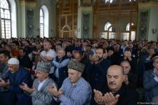 В мечетях Азербайджана совершен праздничный намаз (ФОТО)