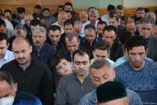 В мечетях Азербайджана совершен праздничный намаз (ФОТО)