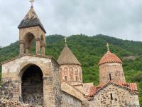 Начался визит представителей Албано-удинской и других христианских общин в Кяльбаджар (ФОТО)
