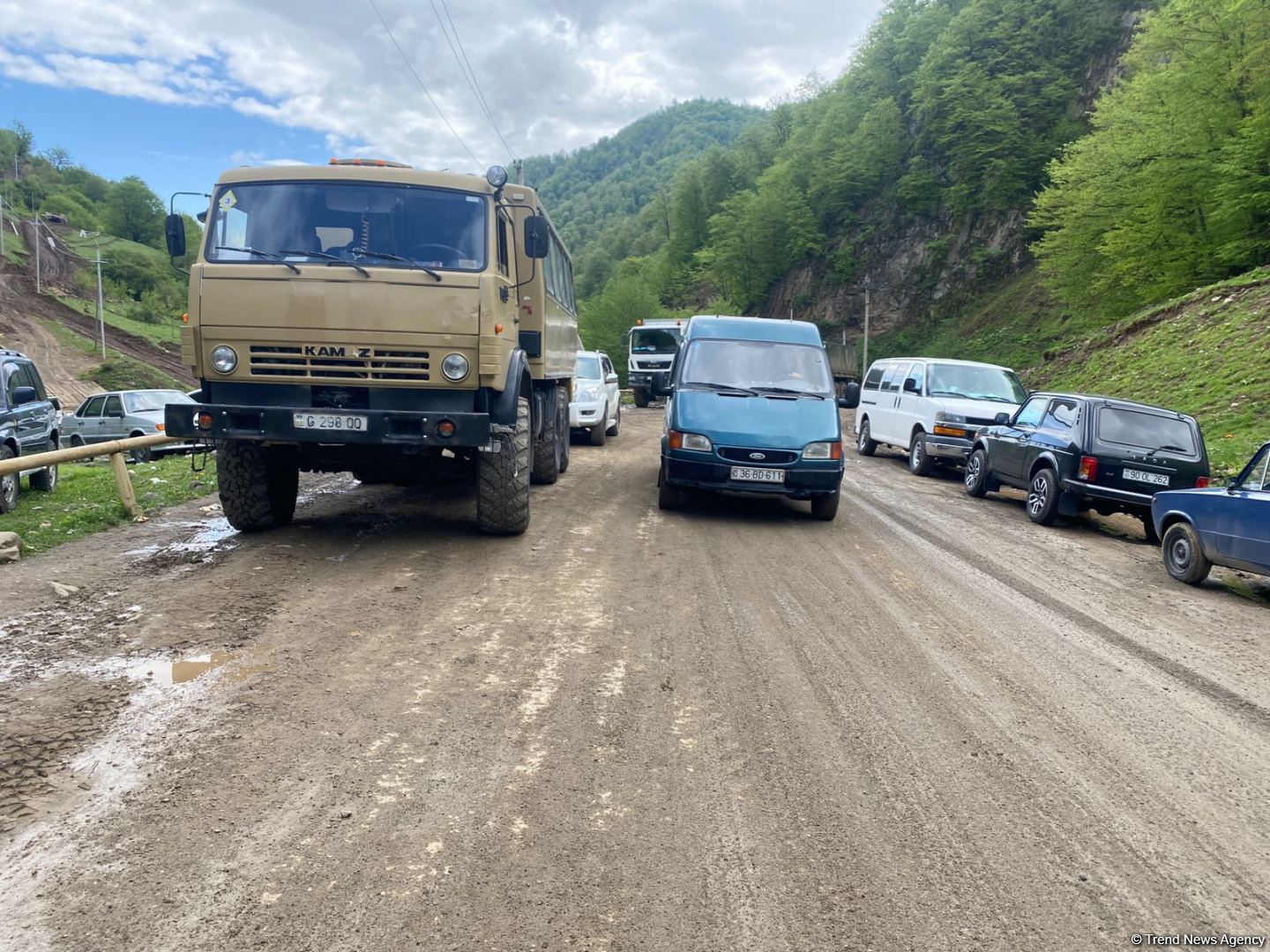 Начался визит представителей Албано-удинской и других христианских общин в Кяльбаджар (ФОТО)