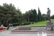 Общественность Азербайджана чтит память великого лидера Гейдара Алиева (ФОТО)