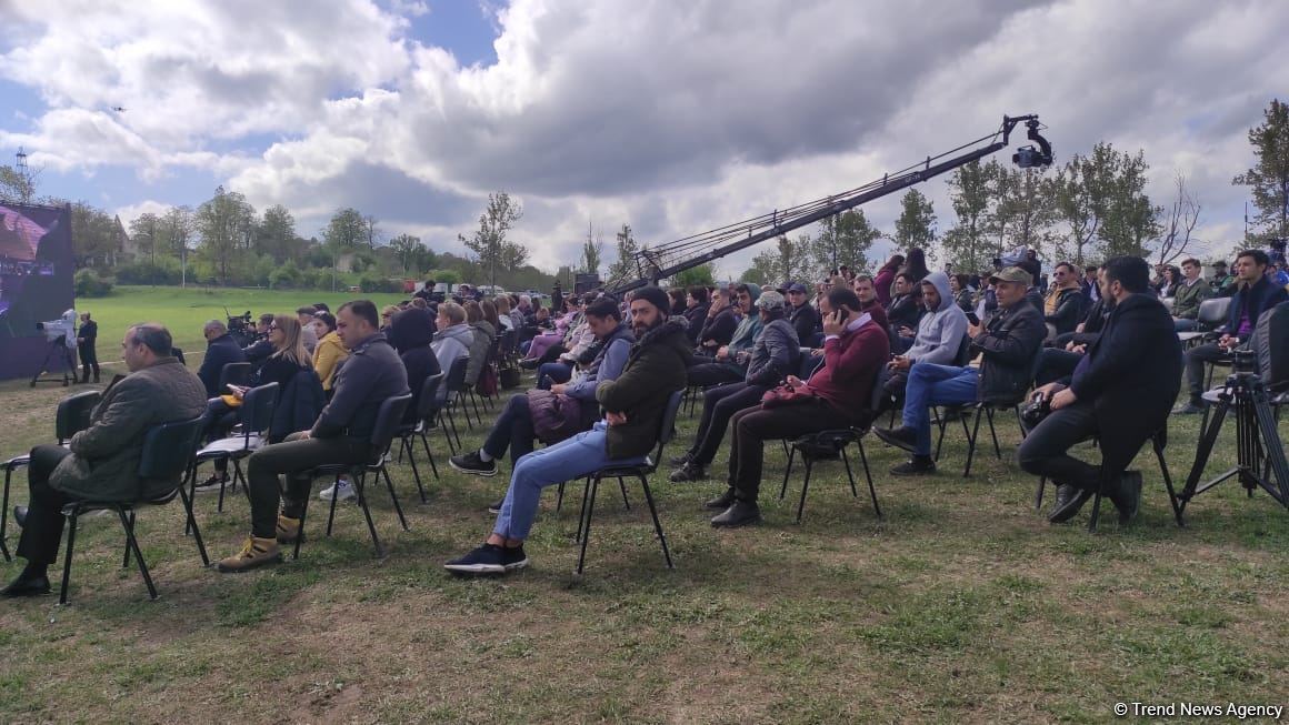 Второй день V Международного фольклорного фестиваля "Харыбюльбюль" - неожиданные сочетания музыкальных стилей и море импровизации (ФОТО/ВИДЕО)