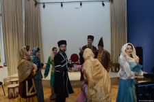 Театральный подарок к Международному дню музеев - актеры Бакинского муниципального театра показали спектакль о жизни Хуршидбану Натаван (ФОТО)