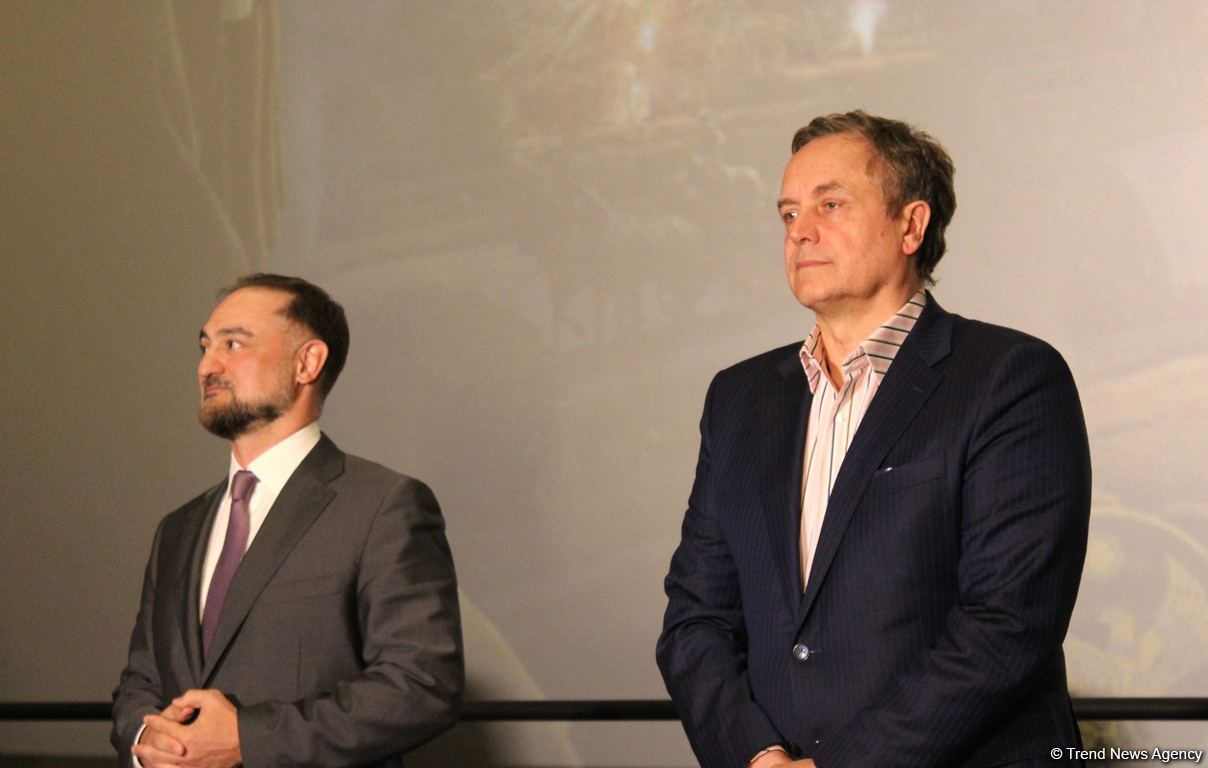 В Азербайджан "опасно" приезжать, сразу набираешь несколько лишних килограммов – народный артист России Андрей Соколов (ФОТО)