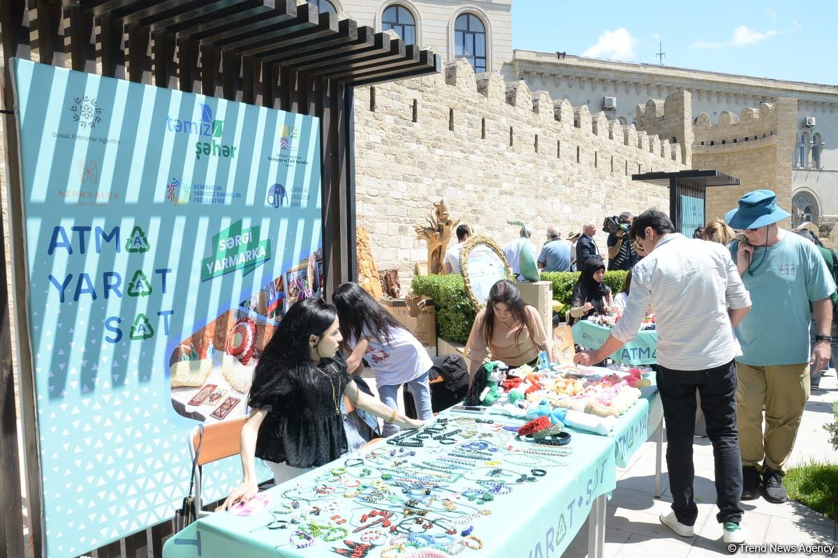 В Баку открылась выставка-ярмарка ATMA-YARAT-SAT (ФОТО)