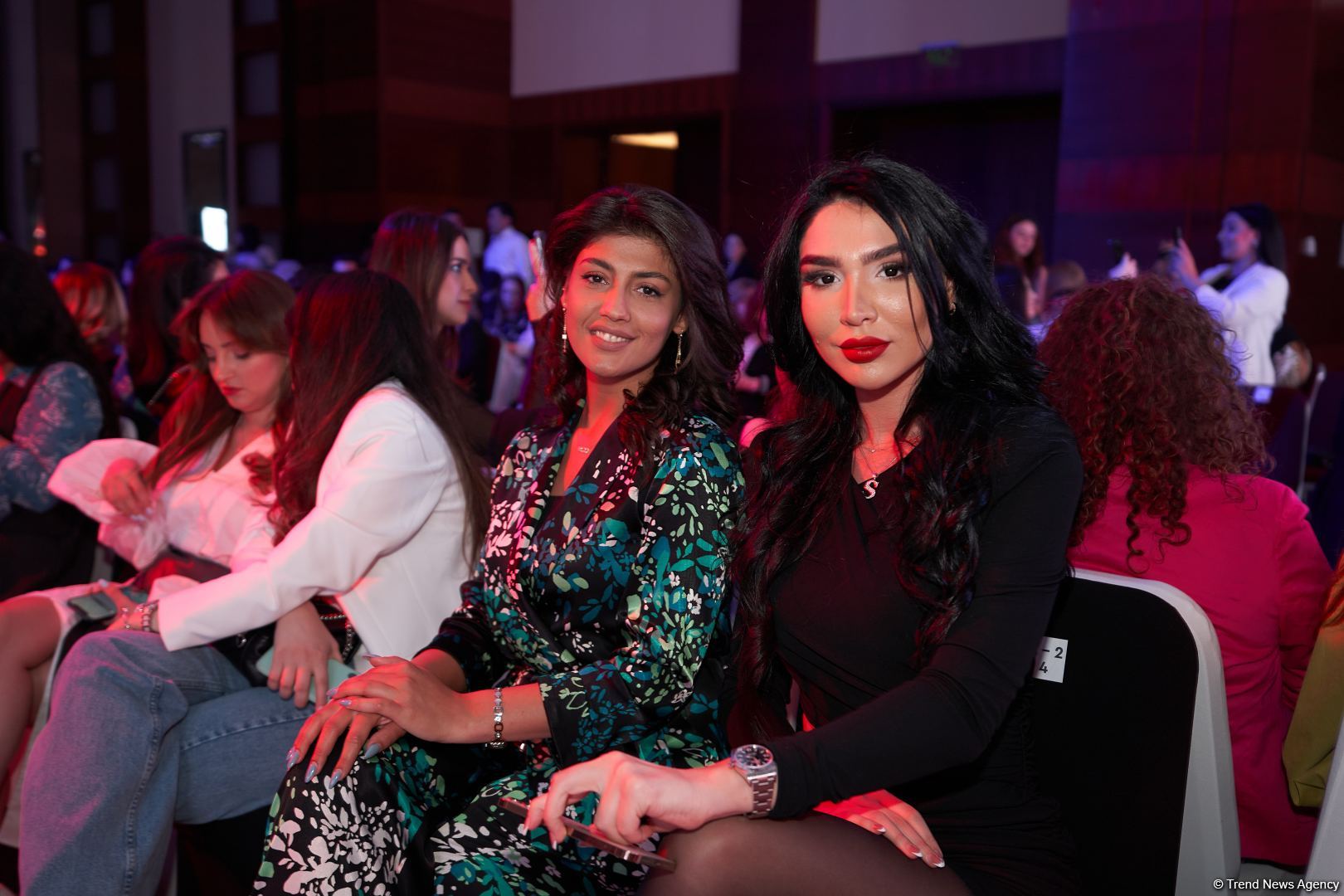 Azerbaijan Fashion Week 2022 – любимый Восток, футуризм, вечерние наряды (ФОТО)