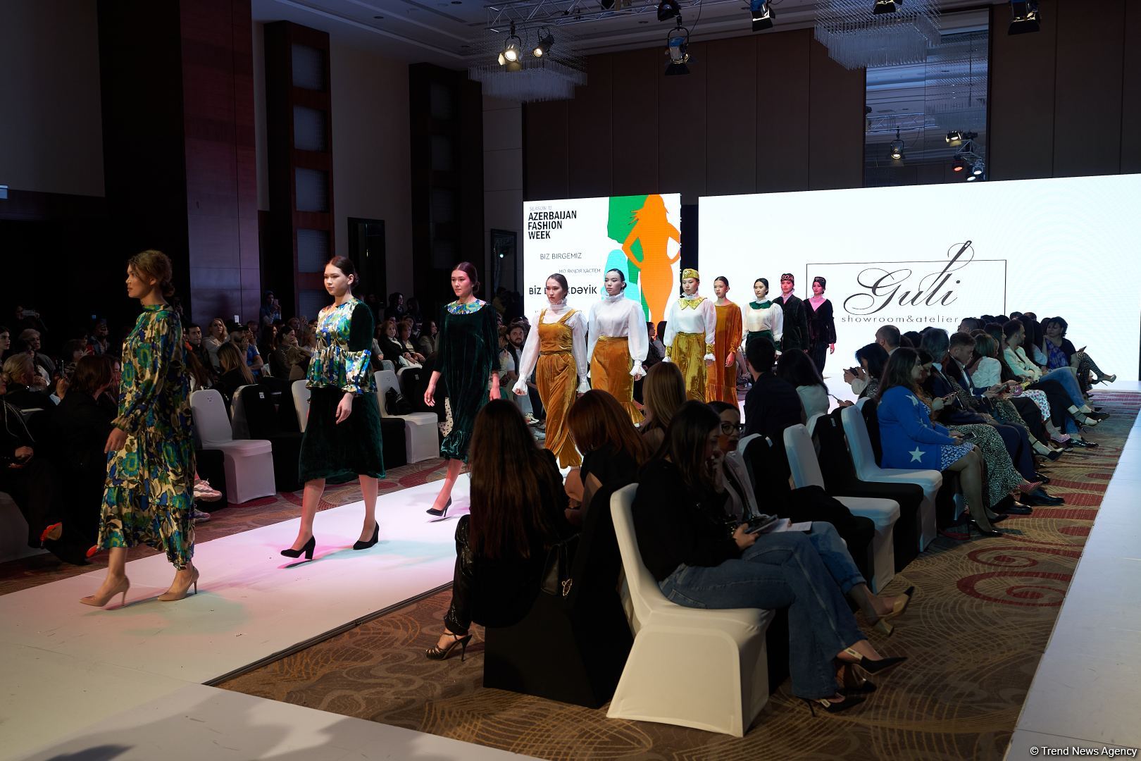 Azerbaijan Fashion Week 2022 – любимый Восток, футуризм, вечерние наряды (ФОТО)
