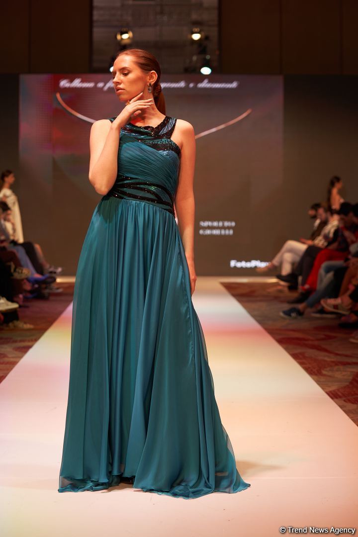 Azerbaijan Fashion Week 2022 – любимый Восток, футуризм, вечерние наряды (ФОТО)