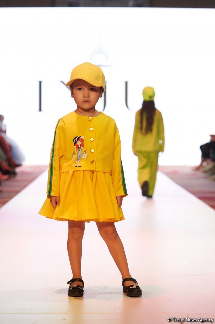 Azerbaijan Fashion Week 2022 – любимый Восток, футуризм, вечерние наряды (ФОТО)