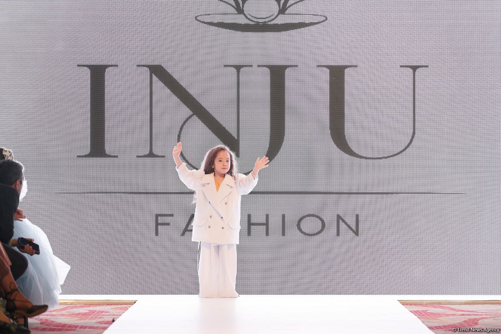 Azerbaijan Fashion Week 2022 – любимый Восток, футуризм, вечерние наряды (ФОТО)