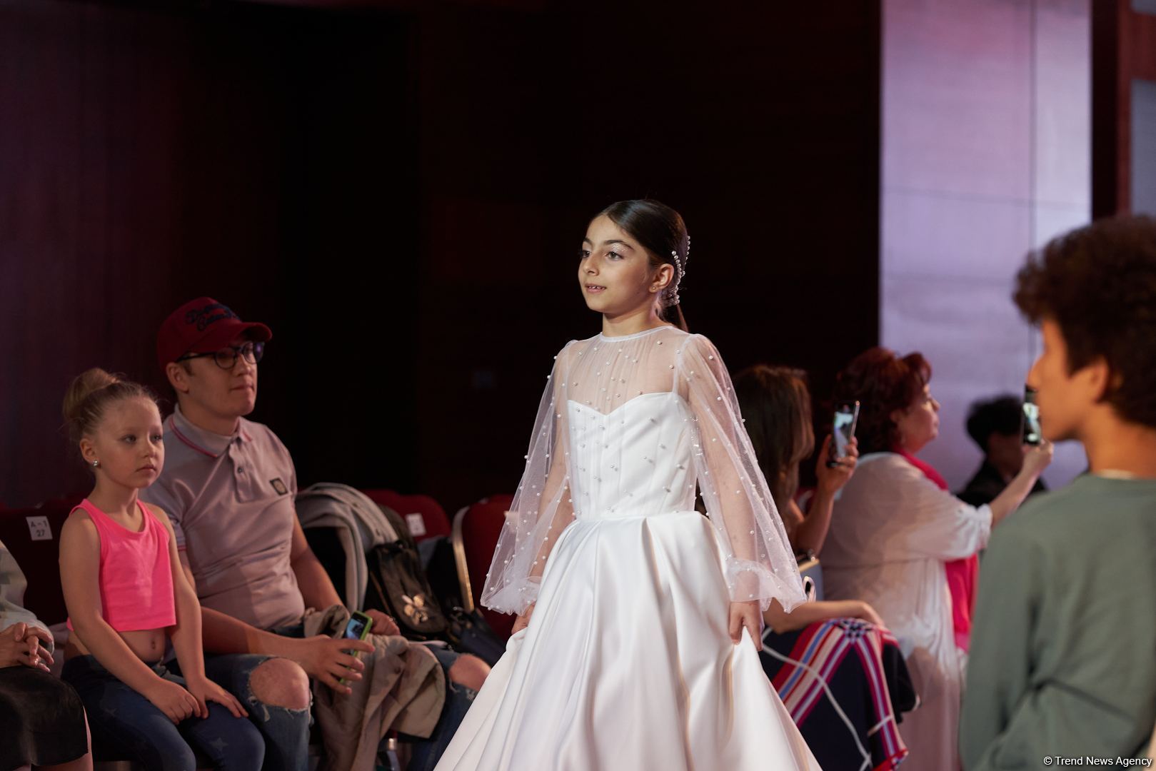 Azerbaijan Fashion Week 2022 – любимый Восток, футуризм, вечерние наряды (ФОТО)