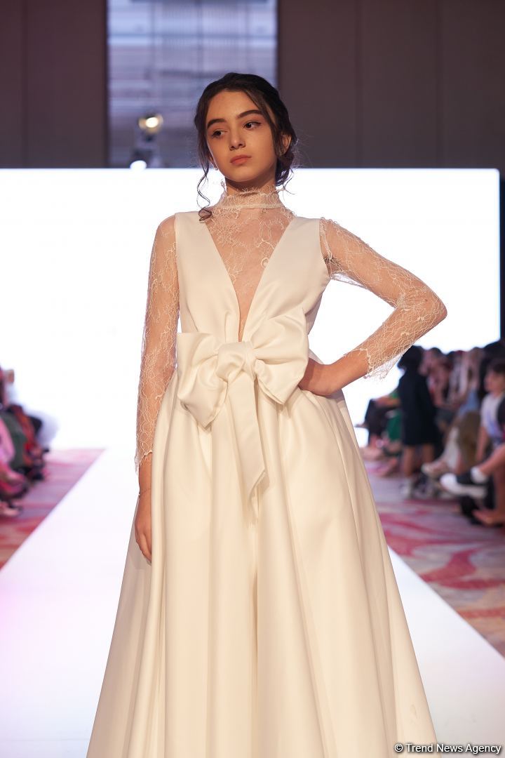 Azerbaijan Fashion Week 2022 – любимый Восток, футуризм, вечерние наряды (ФОТО)
