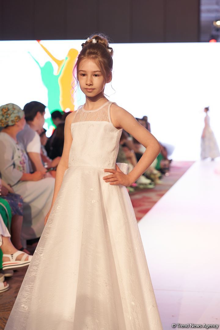 Azerbaijan Fashion Week 2022 – любимый Восток, футуризм, вечерние наряды (ФОТО)